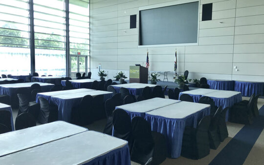 Exhibition-Hall-Tables